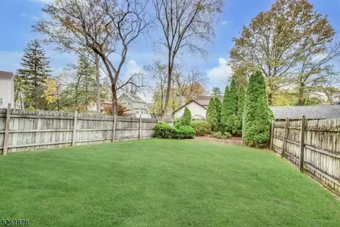 22 Sunset Dr, Millburn, NJ 07041 photo 36