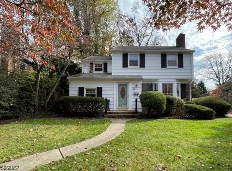 46 Pine Ter E, Millburn Twp, NJ 07078