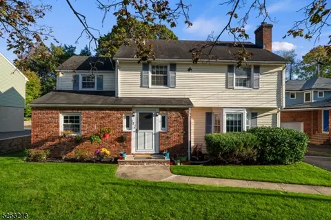 121 Lyons Pl, Springfield, NJ 07081