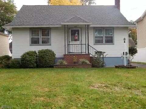 365 Roosevelt Ln, Kenilworth, NJ 07033