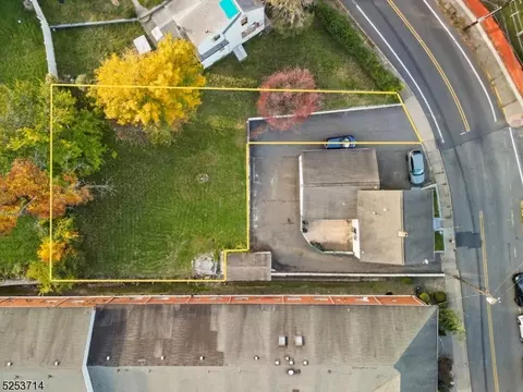 479 Preakness Ave, Paterson City, NJ 07502