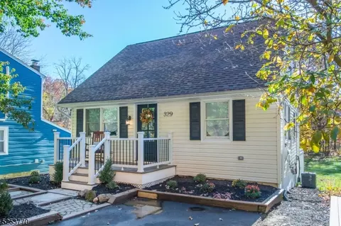 329 Flora Ave, Stanhope, NJ 07874