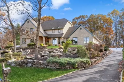 32 N Ridge Rd, Denville, NJ 07834