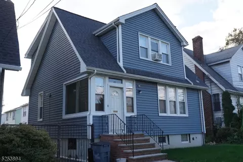42 Glorieux St, Irvington, NJ 07111