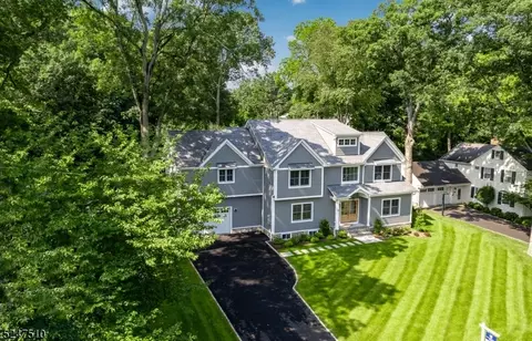 55 Fairview Ave, Chatham, NJ 07928