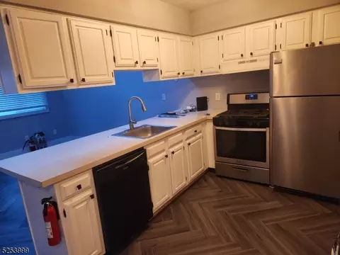 1 Augusta Dr UNIT 8, Vernon, NJ 07462