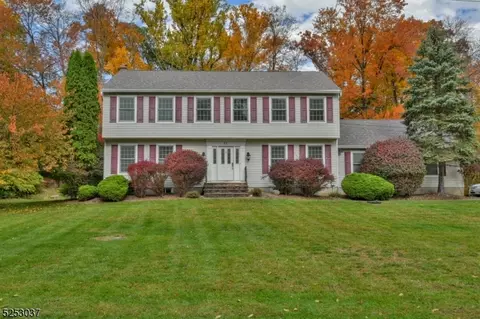23 Vail Pl, Mahwah, NJ 07430