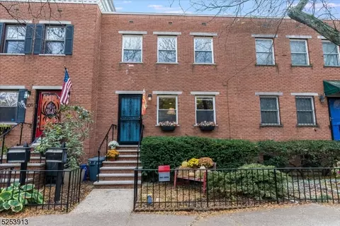 311 9th St, Jersey City, NJ 07302