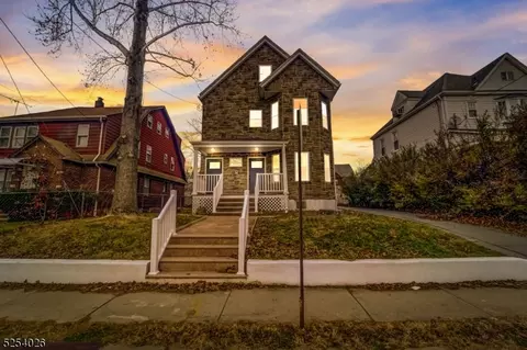 276 Delawanna Ave #2, Clifton, NJ 07014