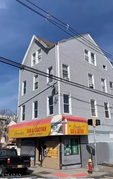 105 Park Ave, Paterson, NJ 07501