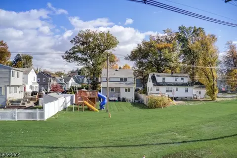 33 Sunset Dr, Nutley Twp, NJ 07110 photo 40