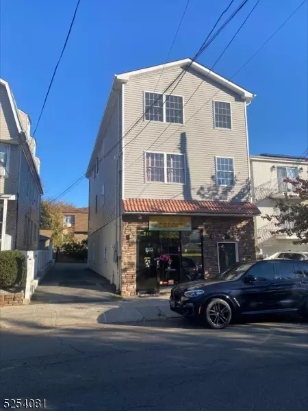 715 Summer St, Elizabeth, NJ 07202