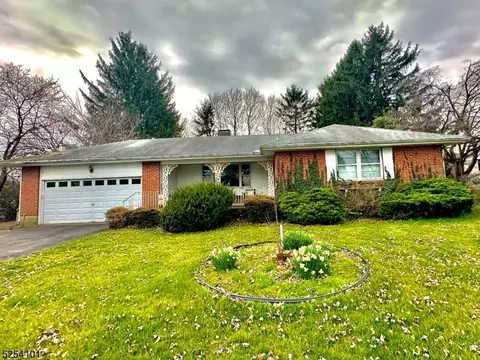 13 James Ave, Phillipsburg, NJ 08865