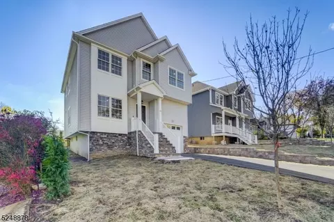 25 Iroquois Ave, Lake Hiawatha, NJ 07034