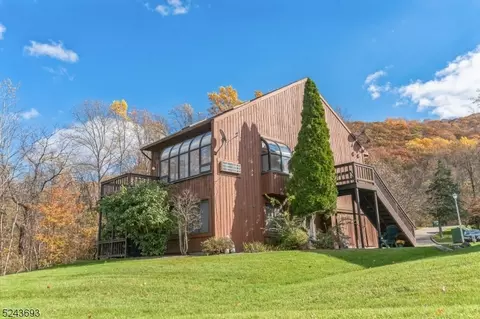 2 Acapulco Princess Pl U6, Vernon, NJ 07462
