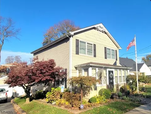 11 Church St, Wharton, NJ 07885