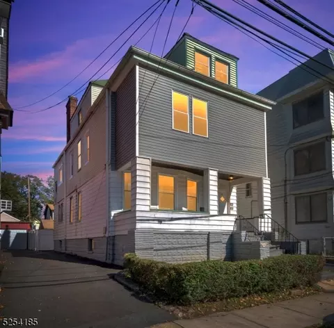 18-20 Allen St, Irvington, NJ 07111