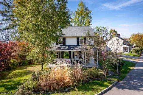12 Shields Ave, Flemington, NJ 08822