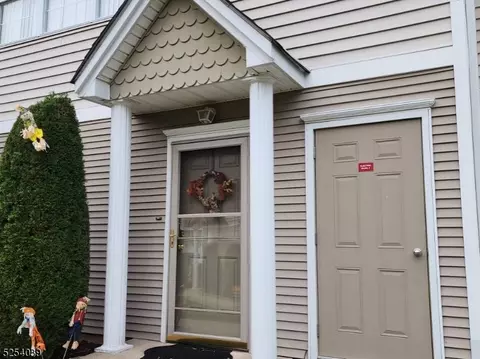 31 Mcclelland Way, Clifton, NJ 07012