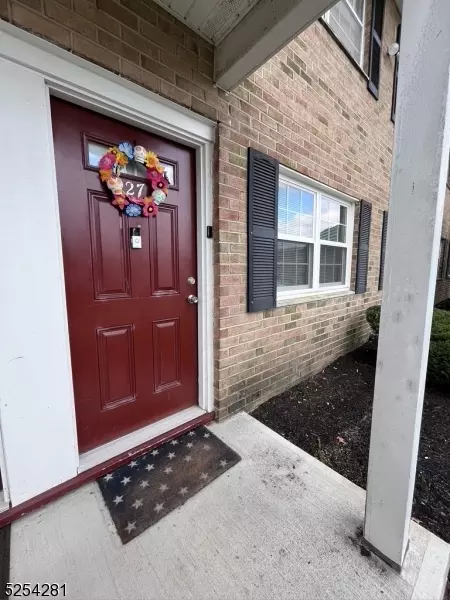 58-27 Garden View Ter #27, East Windsor Twp, NJ 08520