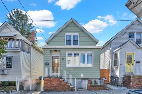 46 E 16th St, Bayonne, NJ 07002