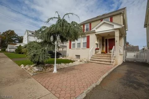 628 Lafayette St, Linden, NJ 07036