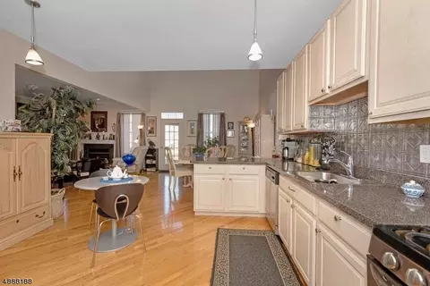 40 David Dr, Flemington, NJ 08822 photo 9