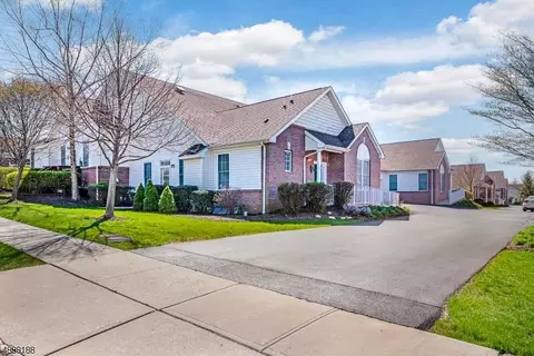 40 David Dr, Flemington, NJ 08822