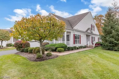 252 Longwood Ln, Franklin Twp, NJ 08873