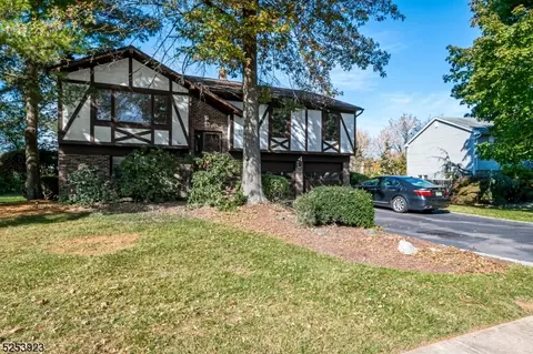 4 Darby Rd, Franklin Twp, NJ 08873