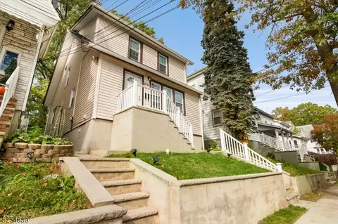 319 Smith St, Newark, NJ 07106
