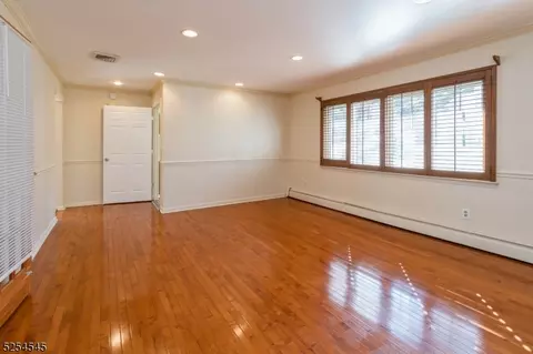 2 Green Tree Ln, Dover, NJ 07801 photo 4