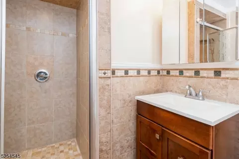 2 Green Tree Ln, Dover, NJ 07801 photo 7