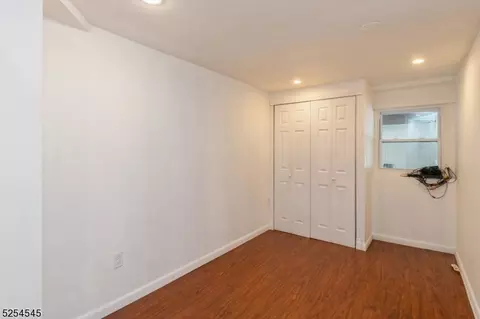 2 Green Tree Ln, Dover, NJ 07801 photo 20