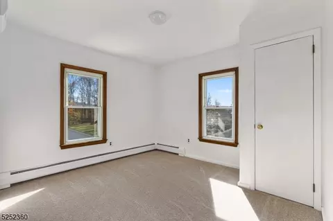 894 Ringwood Ave, Wanaque Boro, NJ 07420 photo 16