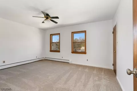 894 Ringwood Ave, Wanaque Boro, NJ 07420 photo 13