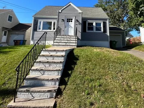 136 Springfield Rd, Linden, NJ 07036