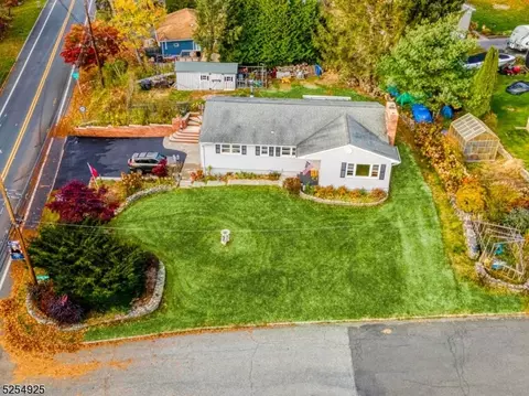 Bald Eagle Commons, West Milford, NJ Single Family For Sale - Movoto