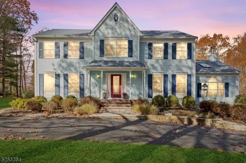 752 Backhus Estate Rd, Glen Gardner, NJ 08826