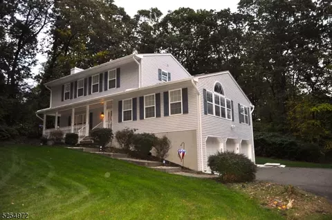 407 Sand Shore Rd, Hackettstown, NJ 07840