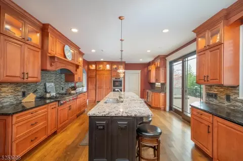 2 Birch Pl, Montville Twp, NJ 07058 photo 9