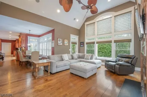 2 Birch Pl, Montville Twp, NJ 07058 photo 14
