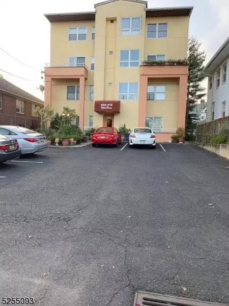 468-470 Mt Prospect Ave, Newark, NJ 07104
