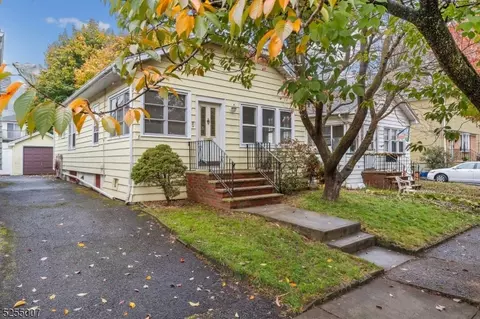 8 Maple Ave, Belleville, NJ 07109