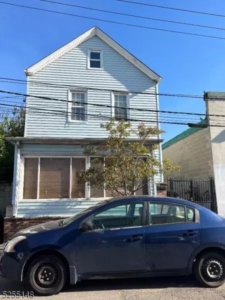90 Harper St, Newark, NJ 07114