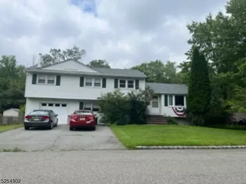 119 Oak St, Dover, NJ 07801