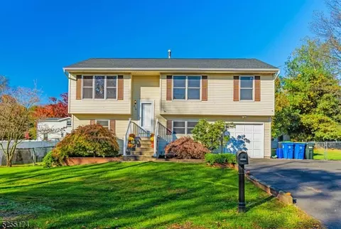 214 Howard Ave, Somerset, NJ 08873
