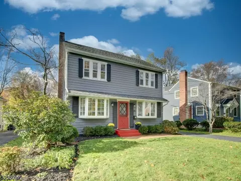35 Roosevelt Ave, Chatham, NJ 07928