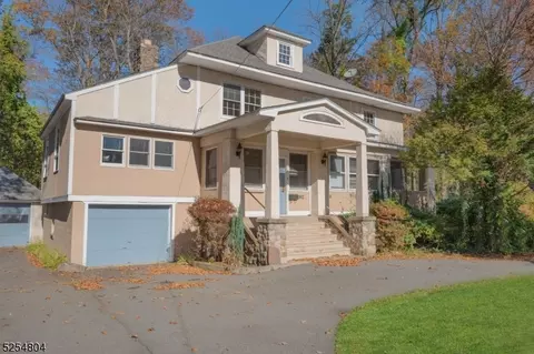 139 Kenilworth Rd, Mountain Lakes, NJ 07046