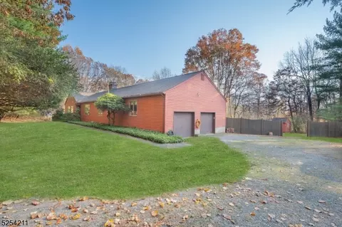 139 Black River Rd, Washington Twp, NJ 07853